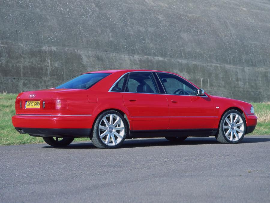  Audi S8 (D2) 1999 года  (UK) (фото 16 из 39)